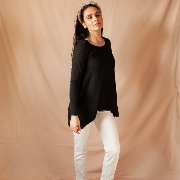 Light weight crew neck sweater tunic - Picture 2 of 2